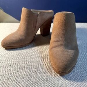 Michael Kors Tan Suede Mule Heels Gold Metal Logo Size 6M/36M